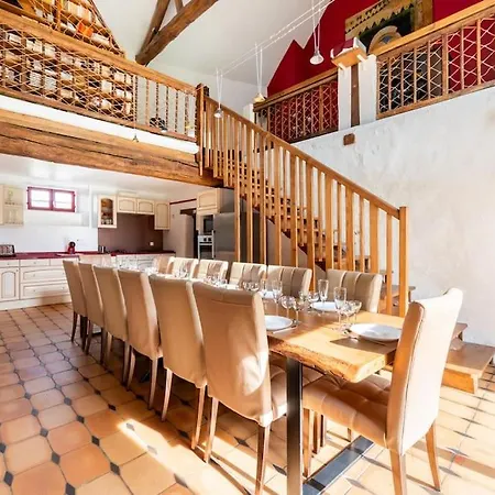 Soleil En Terre De Brie Avec Proche Coulommiers Holiday home